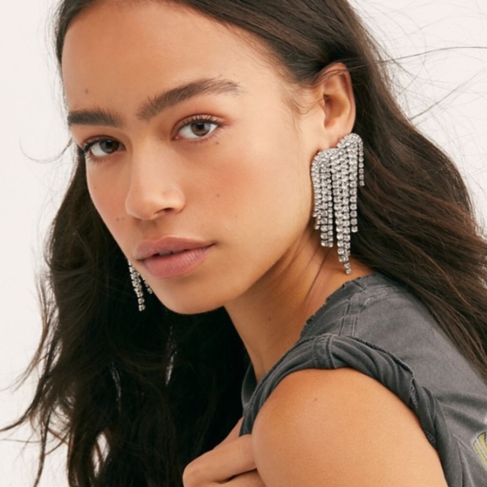 Crystal Dripping Hearts Earrings!
